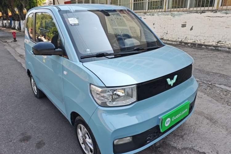 Used Wuling Hongguang MINIEV 2020 Enjoyment Model Lithium Iron Phosphate Front Right 45 Deg