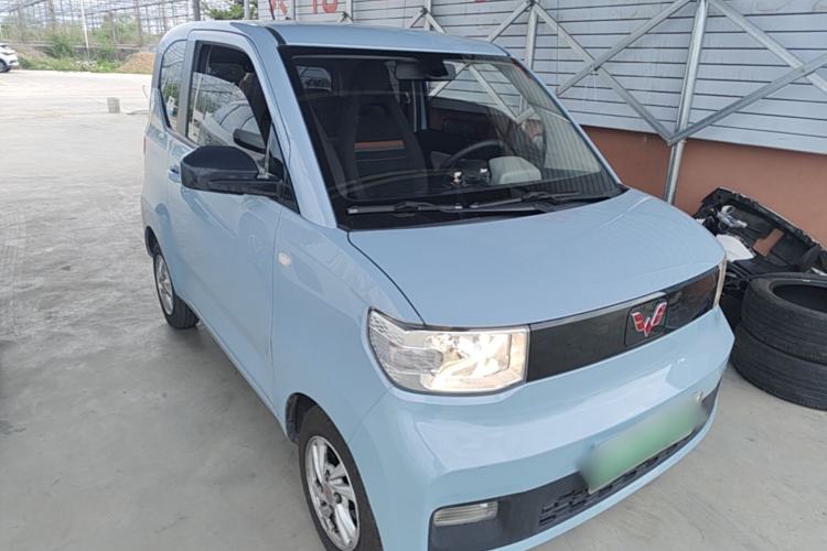 Used Wuling Hongguang MINIEV 2020 Enjoyment Model Lithium Iron Phosphate Front Right 45 Deg