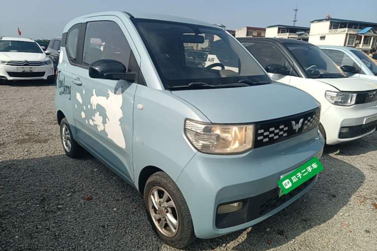 Used Wuling Hongguang MINIEV 2020 Freedom Version Lithium Iron Phosphate Front Right 45 Deg