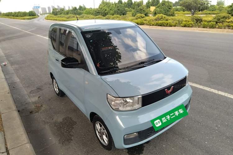 Used Wuling Hongguang MINIEV 2020 Enjoyment Model Lithium Iron Phosphate Front Right 45 Deg
