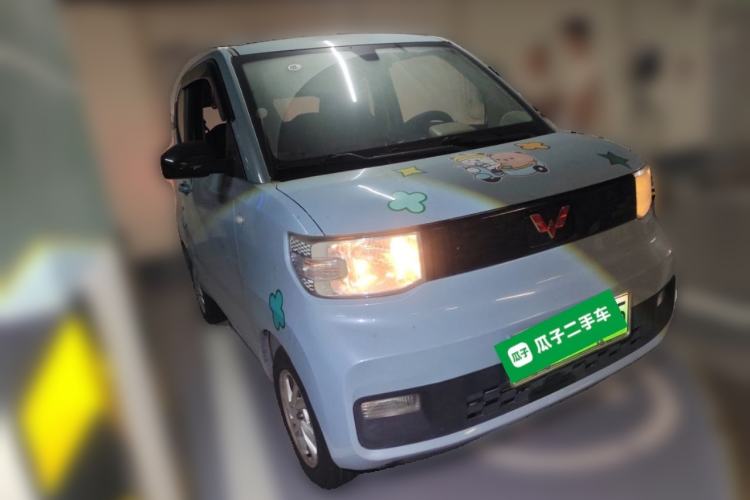 Used Wuling Hongguang MINIEV 2020 Freedom Version Lithium Iron Phosphate Front Right 45 Deg