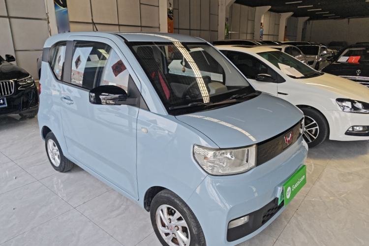 Used Wuling Hongguang MINIEV 2020 Enjoyment Model Lithium Iron Phosphate Front Right 45 Deg