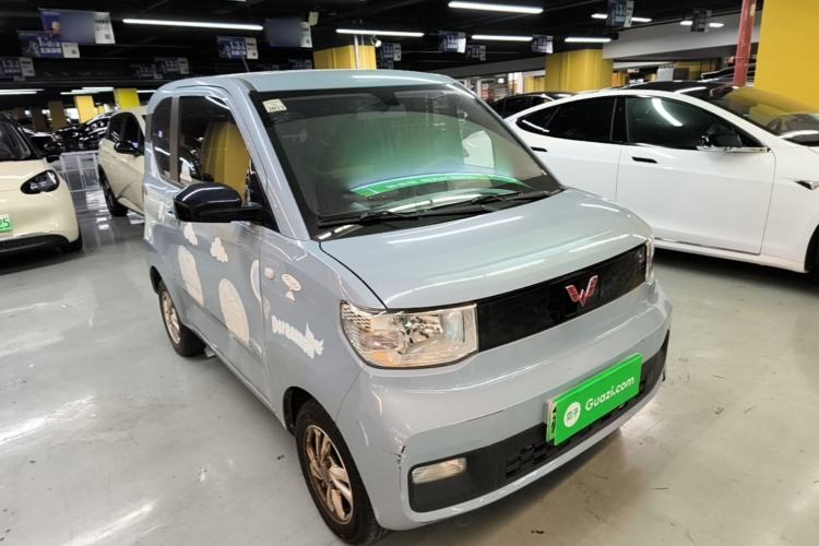 Used Wuling Hongguang MINIEV 2020 Enjoyment Model Lithium Iron Phosphate Front Right 45 Deg