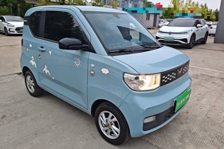 Used Wuling Hongguang MINIEV 2020 Freedom Version Lithium Iron Phosphate Front Right 45 Deg