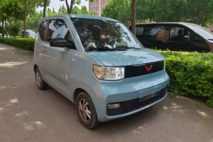 Used Wuling Hongguang MINIEV 2020 Freedom Version Lithium Iron Phosphate Front Right 45 Deg