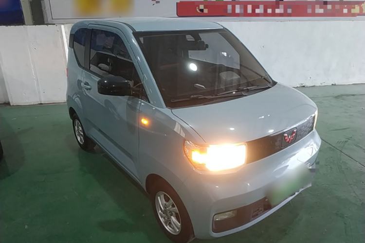 Used Wuling Hongguang MINIEV 2020 Zizai Version Lithium-NMC Front Right 45 Deg