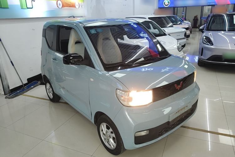 Used Wuling Hongguang MINIEV 2020 Zizai Version Lithium-NMC Front Right 45 Deg