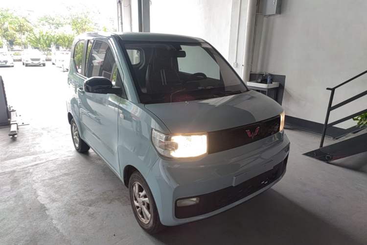 Used Wuling Hongguang MINIEV 2020 Zizai Version Lithium-NMC Front Right 45 Deg