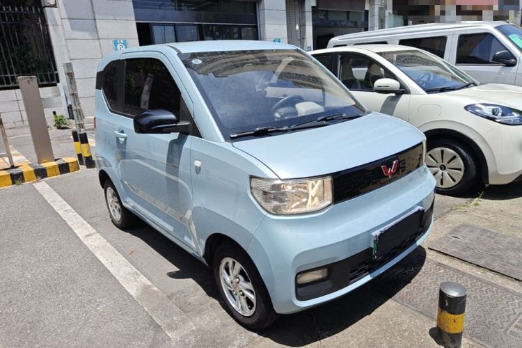 Used Wuling Hongguang MINIEV 2020 Freedom Version Lithium Iron Phosphate Front Right 45 Deg