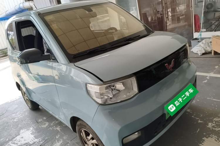 Used Wuling Hongguang MINIEV 2020 Freedom Version Lithium Iron Phosphate Front Right 45 Deg