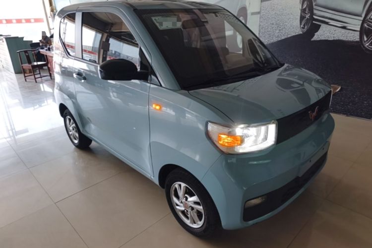 Used Wuling Hongguang MINIEV 2020 Freedom Version Lithium Iron Phosphate Front Right 45 Deg