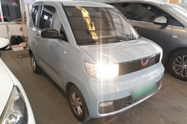 Used Wuling Hongguang MINIEV 2020 Enjoyment Model Lithium Iron Phosphate Front Right 45 Deg