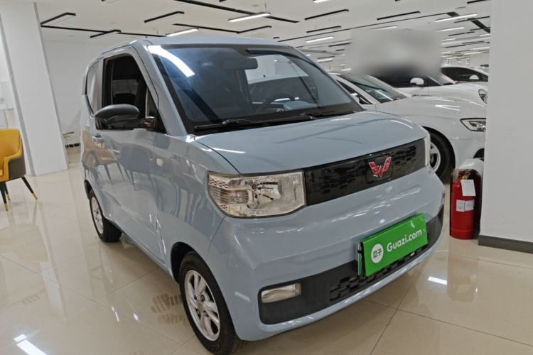 Used Wuling Hongguang MINIEV 2020 Enjoyment Model Lithium Iron Phosphate Front Right 45 Deg