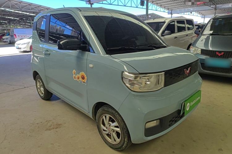 Used Wuling Hongguang MINIEV 2020 Freedom Version Lithium Iron Phosphate Front Right 45 Deg