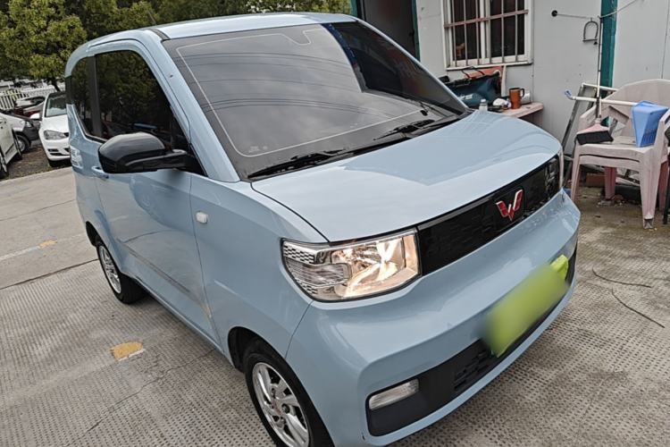 Used Wuling Hongguang MINIEV 2020 Freedom Version Lithium Iron Phosphate Front Right 45 Deg