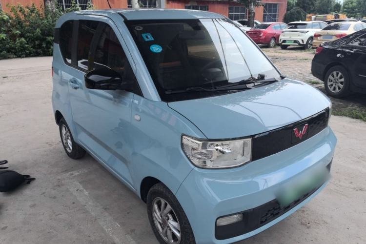 Used Wuling Hongguang MINIEV 2020 Easy Version Lithium-Ion Battery Front Right 45 Deg