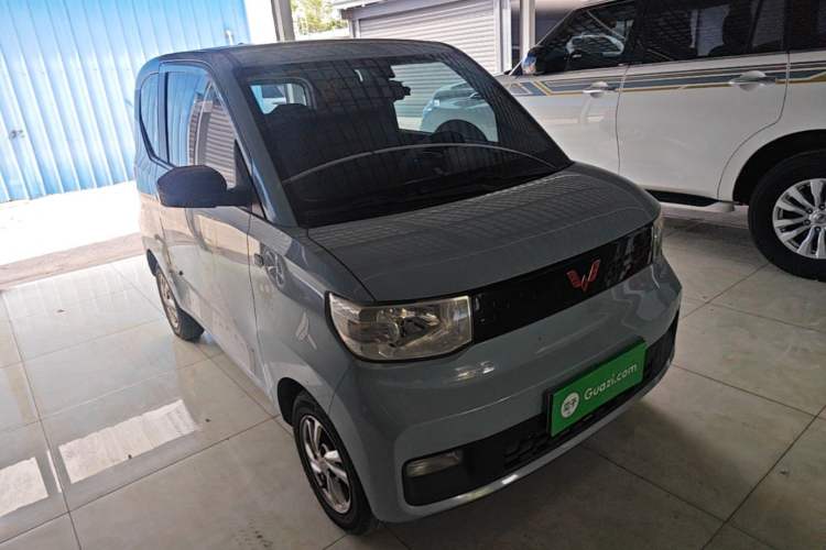 Used Wuling Hongguang MINIEV 2020 Enjoyment Model Lithium Iron Phosphate Front Right 45 Deg