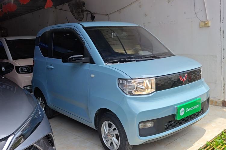 Used Wuling Hongguang MINIEV 2020 Freedom Version Lithium Iron Phosphate Front Right 45 Deg