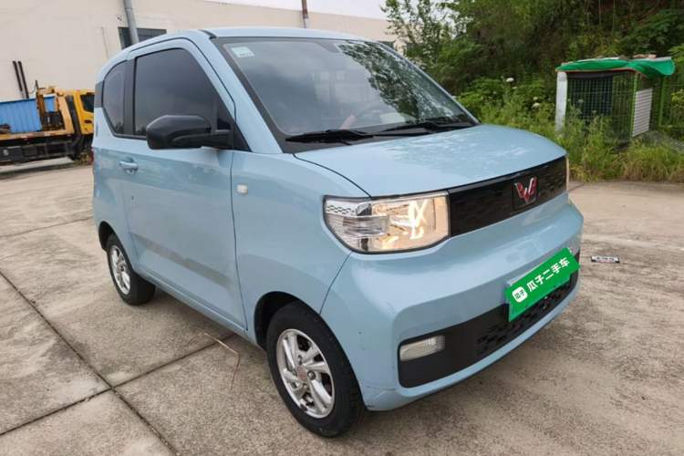 Used Wuling Hongguang MINIEV 2020 Freedom Version Lithium Iron Phosphate Front Right 45 Deg