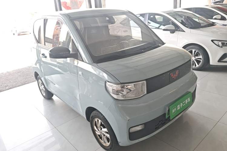 Used Wuling Hongguang MINIEV 2020 Lite Version Lithium Iron Phosphate Front Right 45 Deg