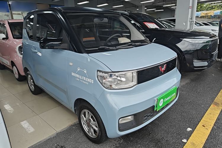 Used Wuling Hongguang MINIEV 2020 Enjoyment Model Lithium Iron Phosphate Front Right 45 Deg