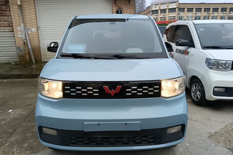 Used Wuling Hongguang MINIEV 2020 Freedom Version Lithium Iron Phosphate Front