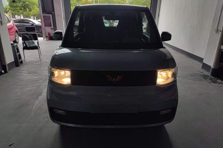 Used Wuling Hongguang MINIEV 2020 Zizai Version Lithium-NMC Front