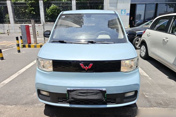 Used Wuling Hongguang MINIEV 2020 Freedom Version Lithium Iron Phosphate Front
