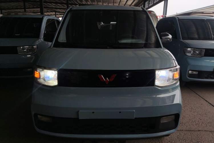 Used Wuling Hongguang MINIEV 2020 Freedom Version Lithium Iron Phosphate Front