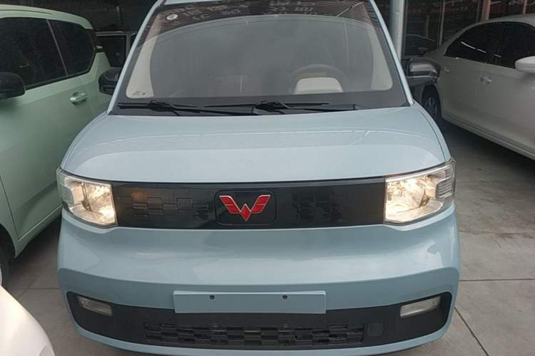 Used Wuling Hongguang MINIEV 2020 Lite Version Lithium Iron Phosphate Front