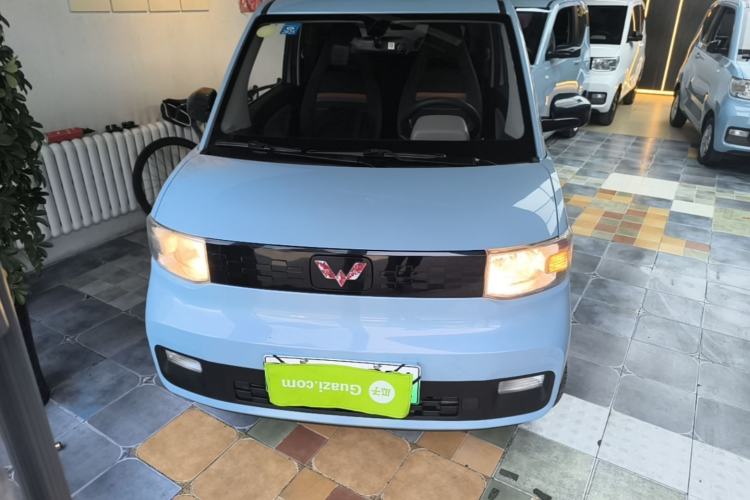 Used Wuling Hongguang MINIEV 2020 Freedom Version Lithium Iron Phosphate Front
