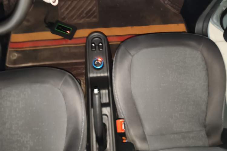 Used Wuling Hongguang MINIEV 2020 Zizai Version Lithium-NMC Gear Lever