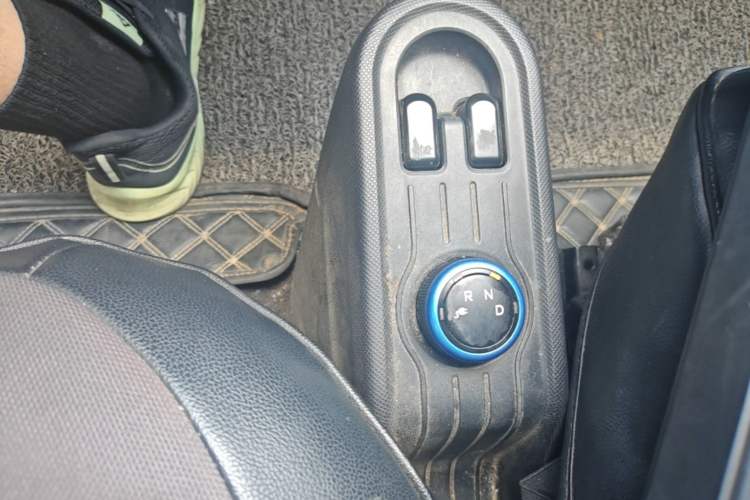 Used Wuling Hongguang MINIEV 2020 Zizai Version Lithium-NMC Gear Lever