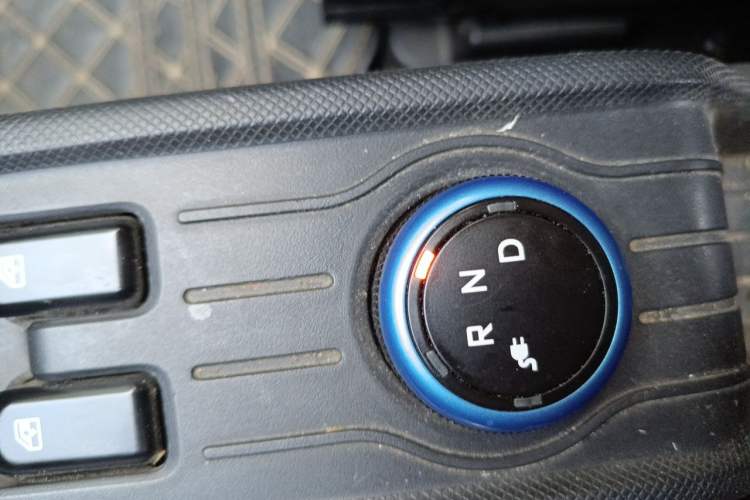 Used Wuling Hongguang MINIEV 2020 Enjoy Edition Lithium-Ion Battery Gear Lever