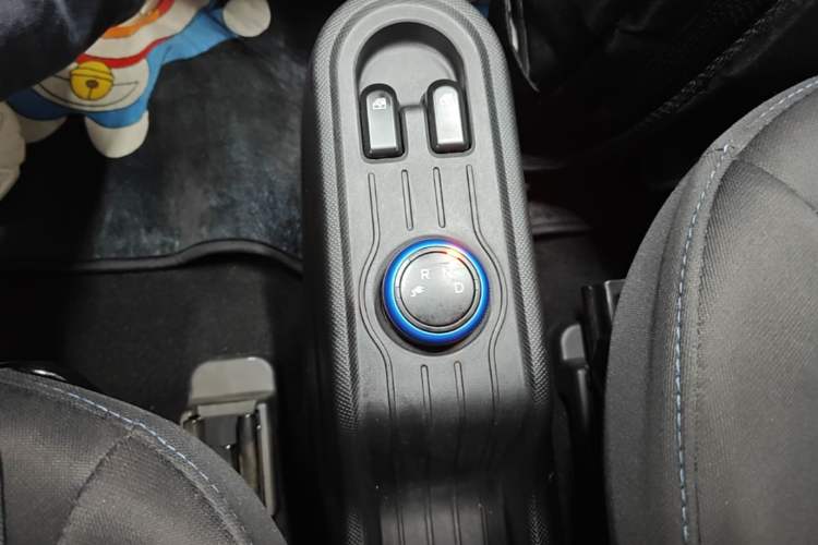 Used Wuling Hongguang MINIEV 2020 Freedom Version Lithium Iron Phosphate Gear Lever