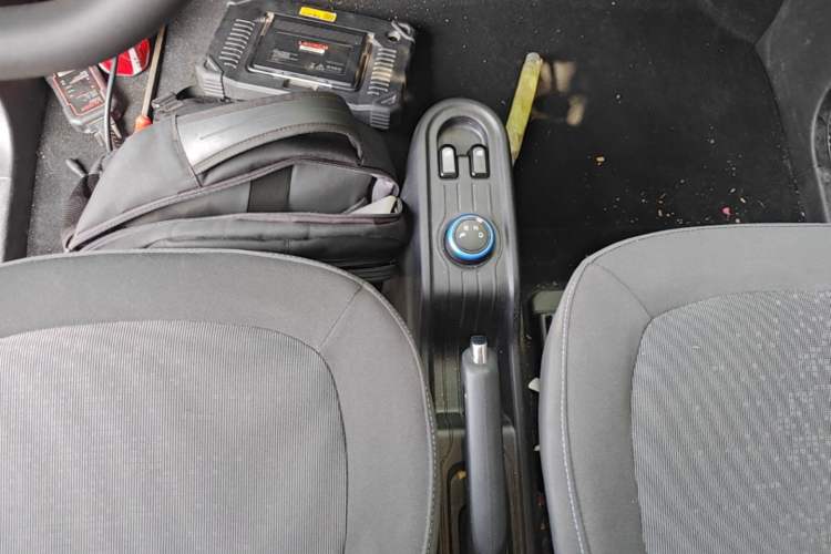 Used Wuling Hongguang MINIEV 2020 Enjoy Edition Lithium-Ion Battery Gear Lever