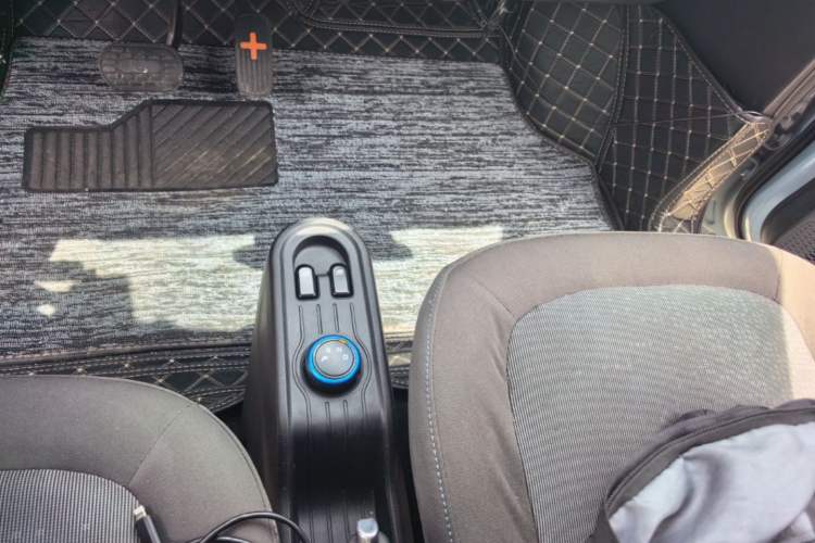 Used Wuling Hongguang MINIEV 2020 Enjoy Edition Lithium-Ion Battery Gear Lever