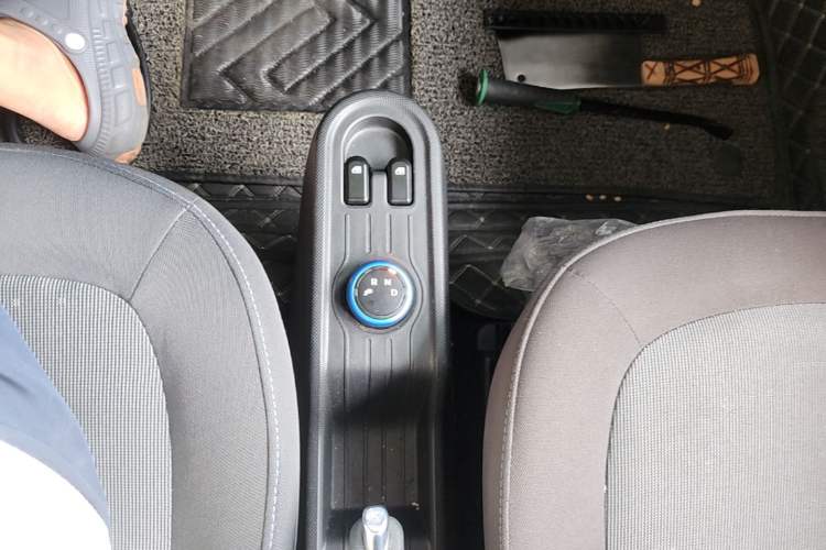Used Wuling Hongguang MINIEV 2020 Enjoy Edition Lithium-Ion Battery Gear Lever