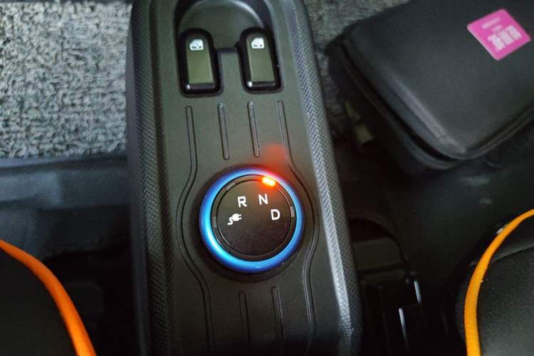 Used Wuling Hongguang MINIEV 2020 Freedom Version Lithium Iron Phosphate Gear Lever