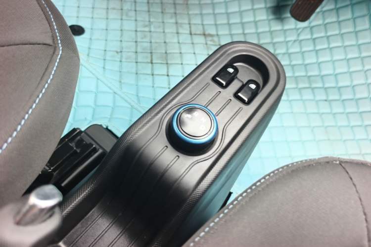 Used Wuling Hongguang MINIEV 2020 Freedom Version Lithium Iron Phosphate Gear Lever