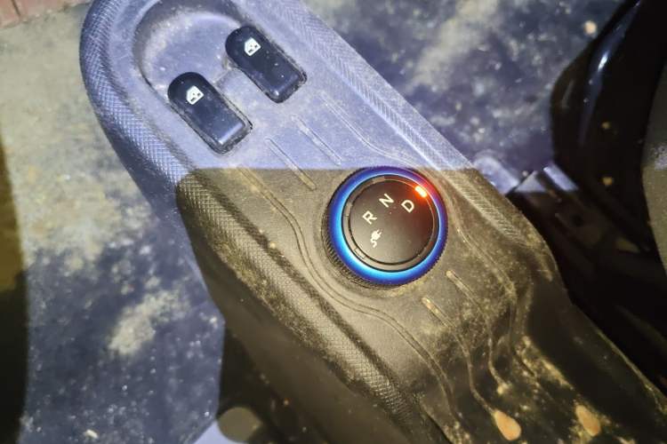Used Wuling Hongguang MINIEV 2020 Freedom Version Lithium Iron Phosphate Gear Lever