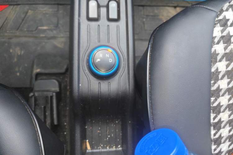 Used Wuling Hongguang MINIEV 2020 Freedom Version Lithium Iron Phosphate Gear Lever