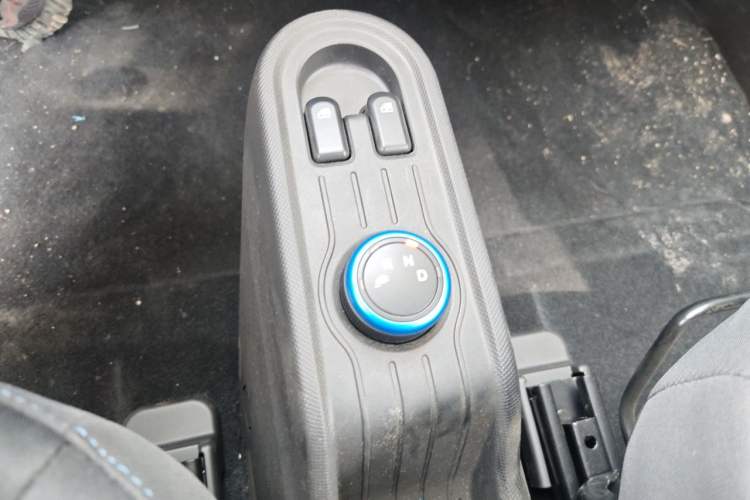 Used Wuling Hongguang MINIEV 2020 Enjoyment Model Lithium Iron Phosphate Gear Lever