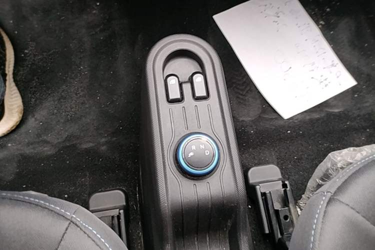 Used Wuling Hongguang MINIEV 2020 Freedom Version Lithium Iron Phosphate Gear Lever
