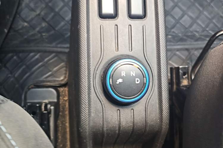 Used Wuling Hongguang MINIEV 2020 Freedom Version Lithium Iron Phosphate Gear Lever