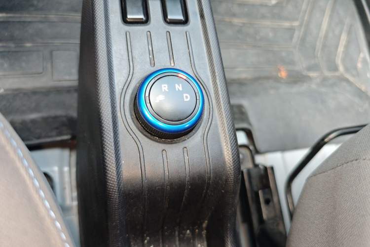 Used Wuling Hongguang MINIEV 2020 Enjoyment Model Lithium Iron Phosphate Gear Lever