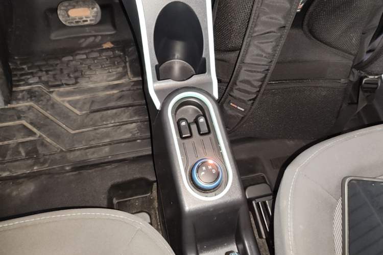 Used Wuling Hongguang MINIEV 2020 Freedom Version Lithium Iron Phosphate Gear Lever
