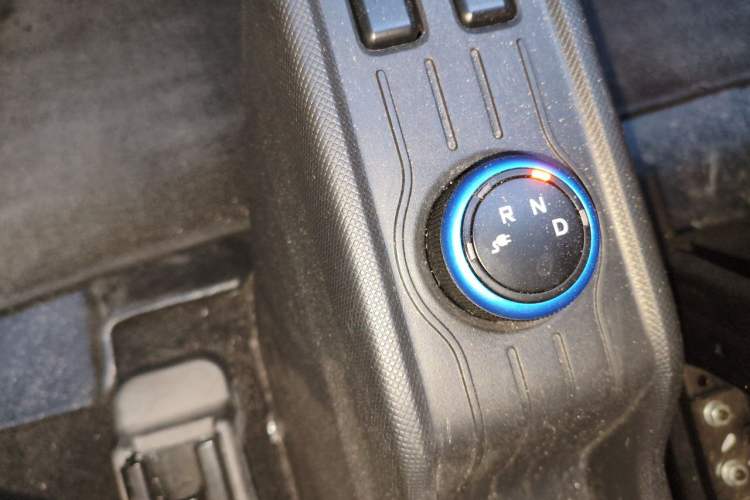 Used Wuling Hongguang MINIEV 2020 Freedom Version Lithium Iron Phosphate Gear Lever