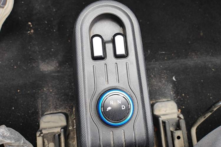 Used Wuling Hongguang MINIEV 2020 Enjoy Edition Lithium-Ion Battery Gear Lever