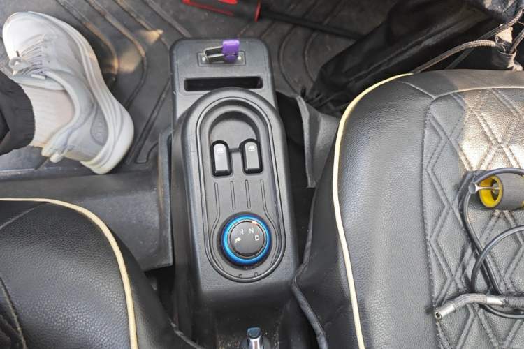 Used Wuling Hongguang MINIEV 2020 Freedom Version Lithium Iron Phosphate Gear Lever